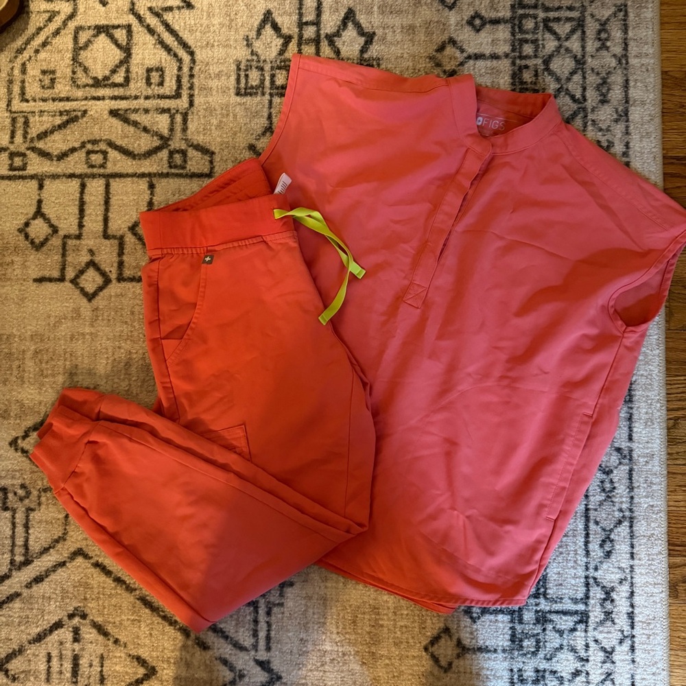 Figs Bright Coral Scrub Set with Lime Accents